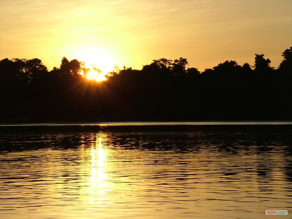 GEOBIAMA -  Sunset at the Branco River, Roraima.