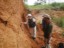 GEOBIAMA- Descrevendo perfis geolgicos em barrancos do rio Madeira, sul do Amazonas.